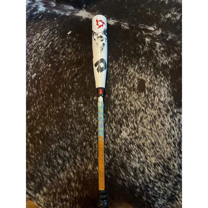 DeMarini Voodoo Alloy USSSA Certified Bat (-10) 22 oz 32" (Used)