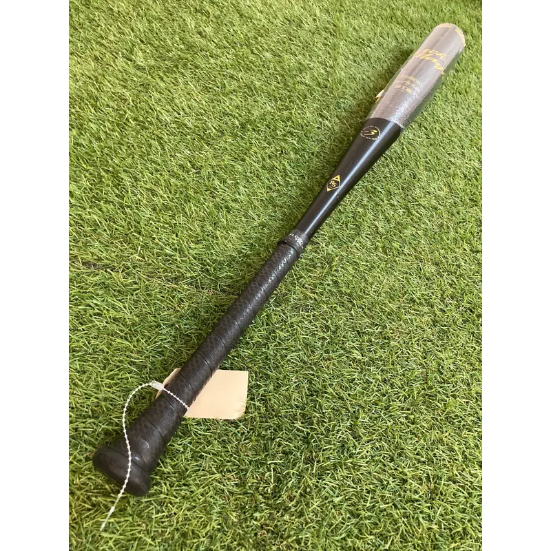 2023 Easton Black Magic Alloy Bat BBCOR Certified (-3) Alloy 29 oz 32" (Used)