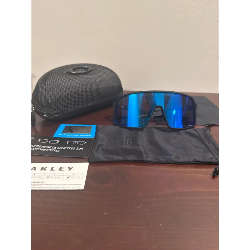 Oakley Sutros purple and black
