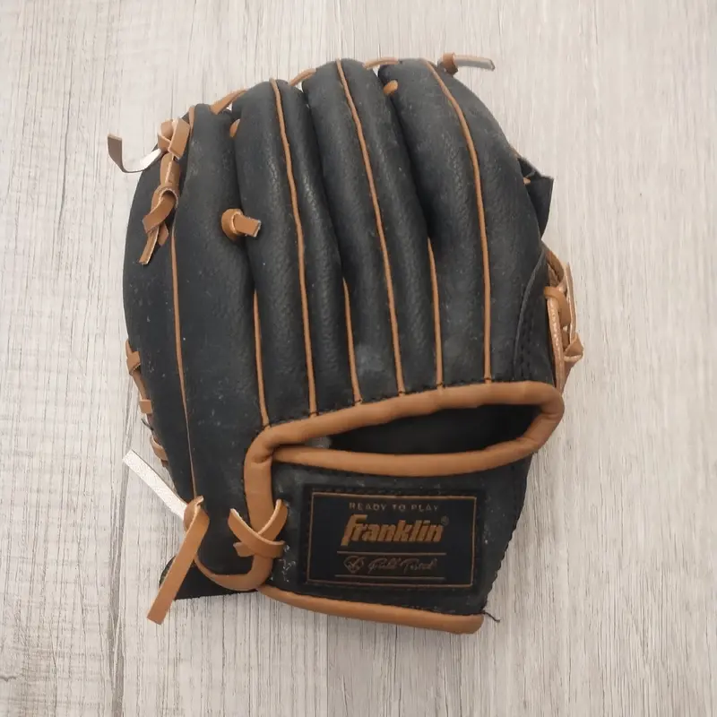 Franklin Sports 8.5 In. Performance Tee ball Glove, Black/Tan, Right Hand Throw