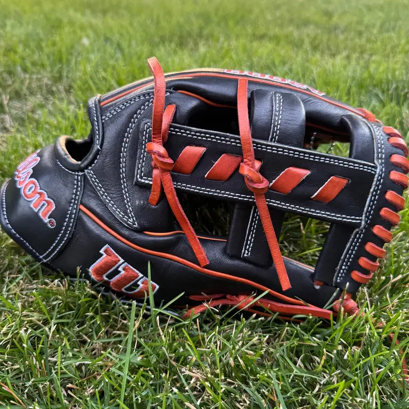 NEW Wilson A2000 1716 11.5" RHT Black Copper Brown Infield Baseball Glove