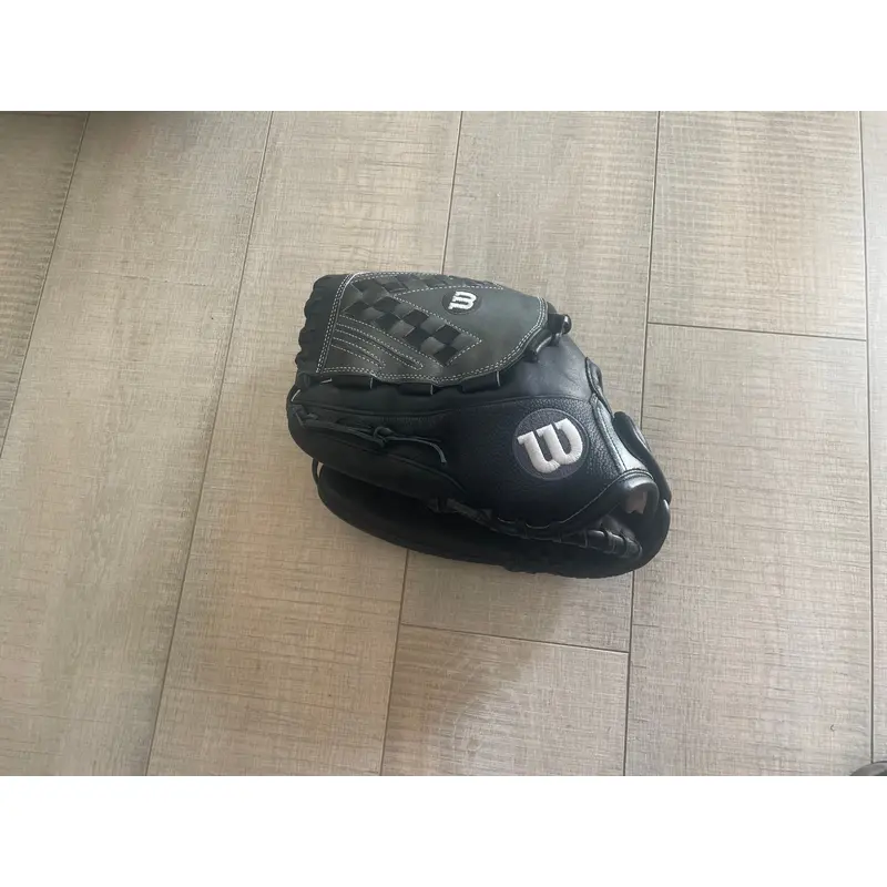 Outfield LH Wilson A2000 Baseball Glove 12.5" (New)