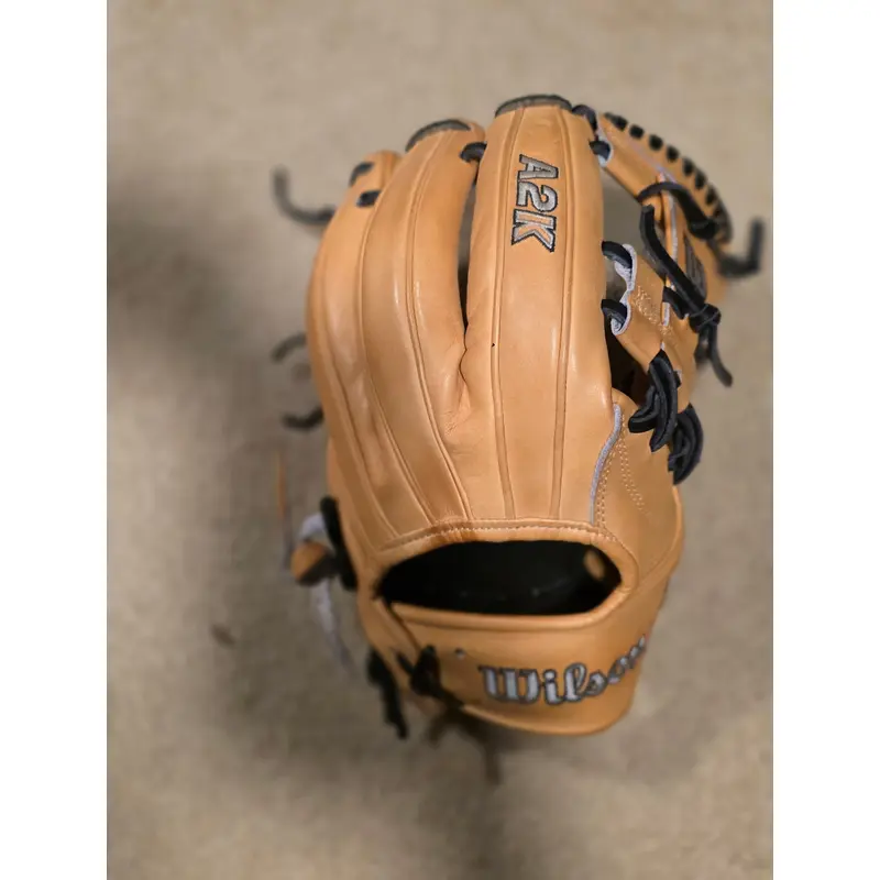 Wilson RH Infield 1787 Baseball Glove 11.75" (Used)