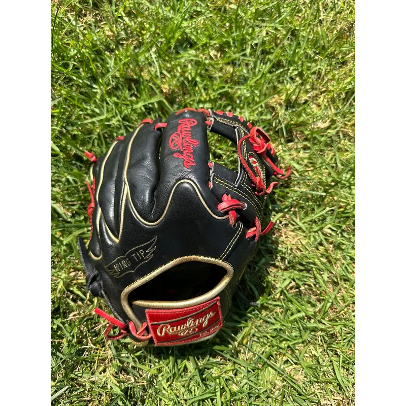 Rawlings RH Baseball Glove 11.75" (New)
