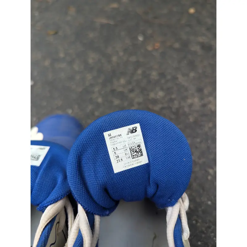 Blue Kid's 5.5Y (Big Kids / Youth) Youth New Balance Low Top Molded Cleats (Used)