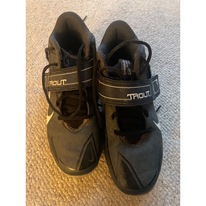 Mike trout baseball cleats 6.5