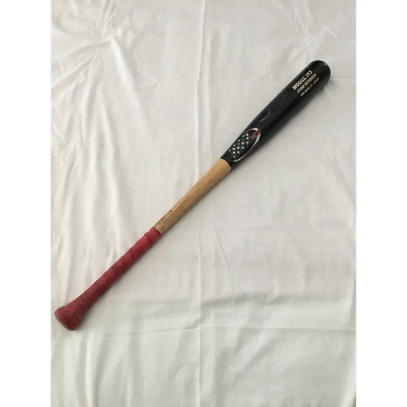 Max Bat Pro Maple Wood Bat 33 i13 Used