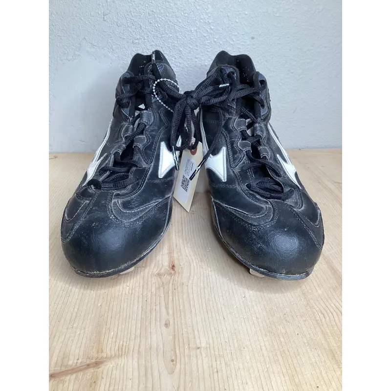 Black Men's Size M 10.0 (W 11.0) Adult Mizuno 9 Spike Low Top Footwear Metal (Used)