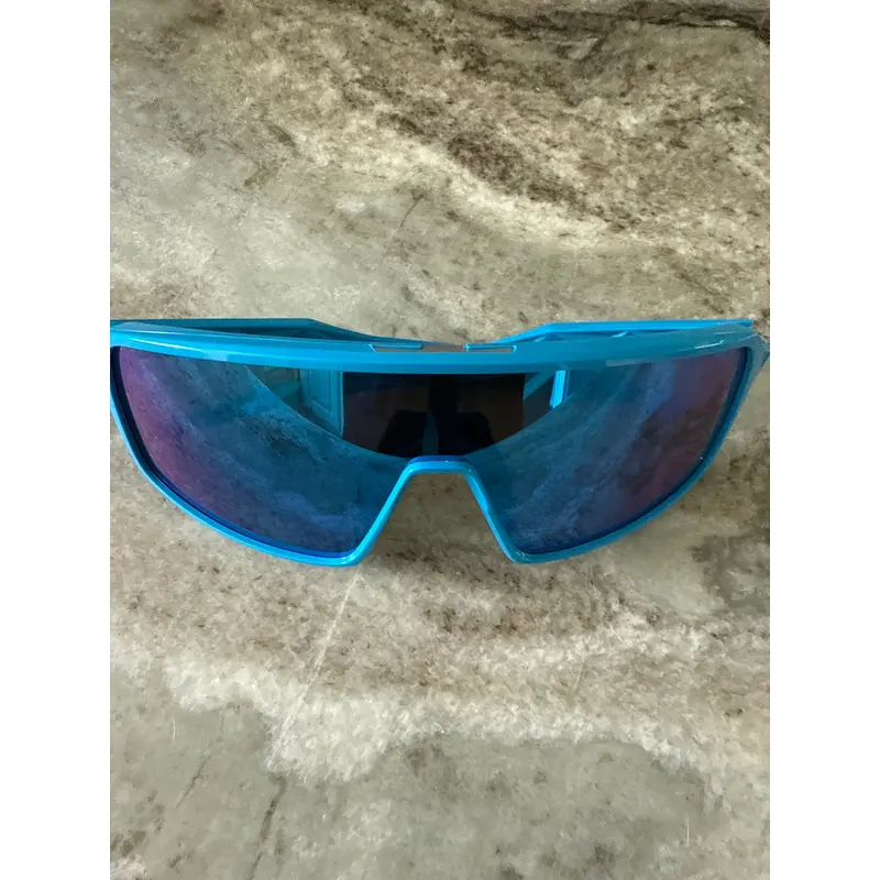 Men's  One Size Fits All Oakley Sutro Sunglasses (New)