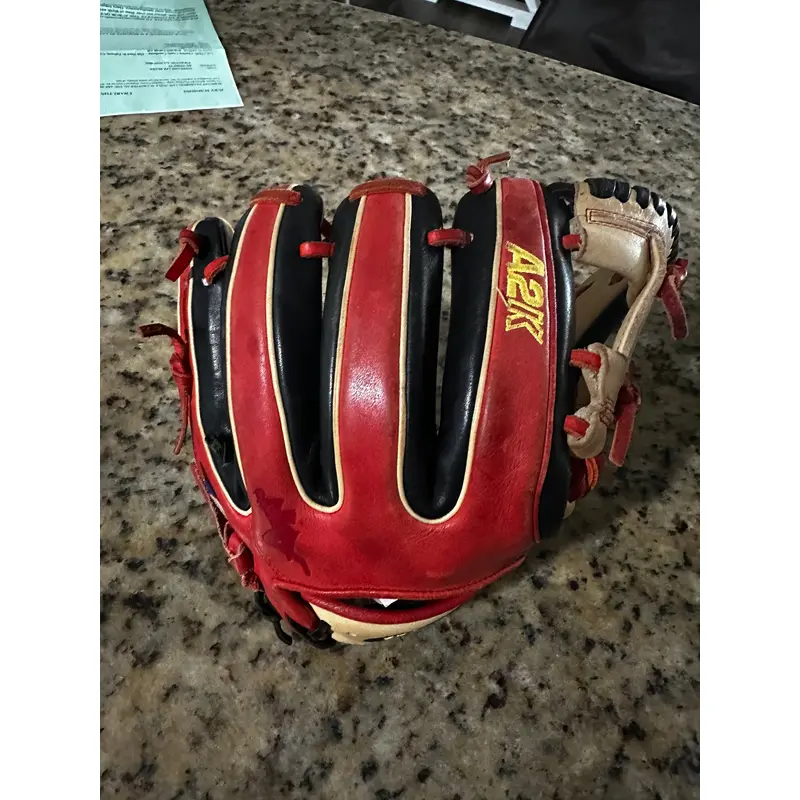 Wilson RH A2K Datdude Baseball Glove 11.5" (Used)