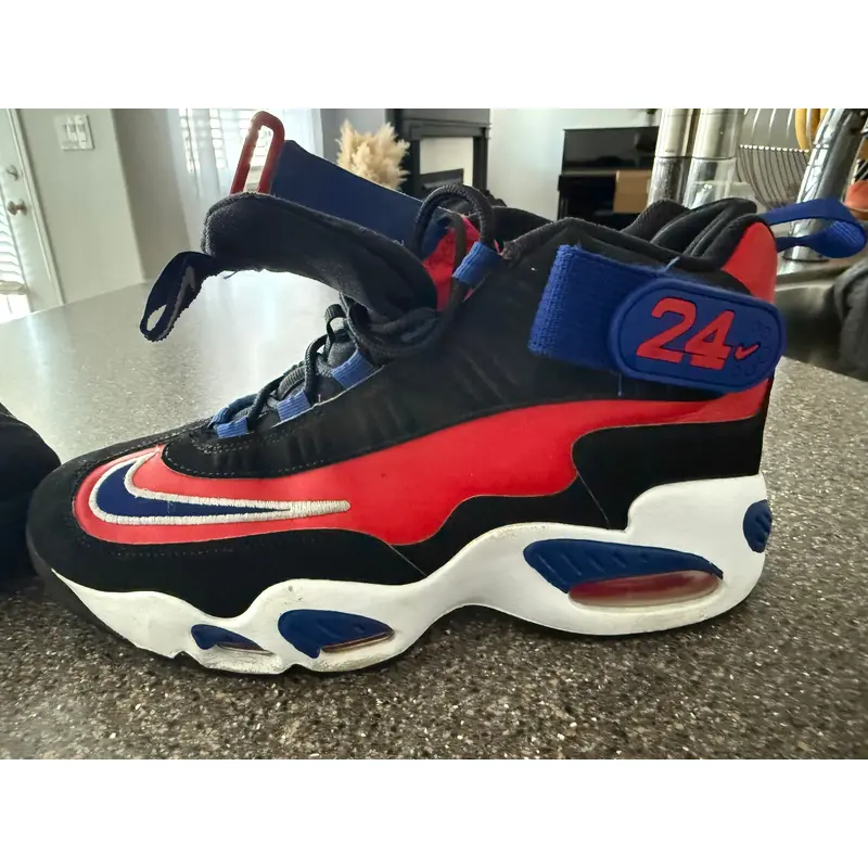 Black Unisex Youth  Nike Griffey Max 1 (Used)