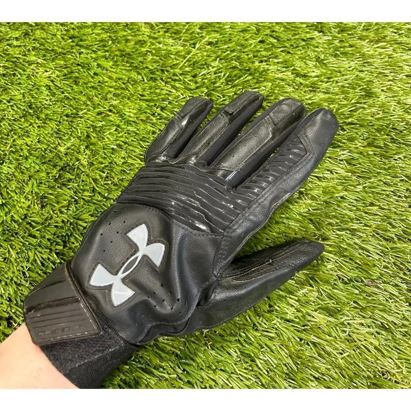 Left Hand Large Under Armour Batting Glove