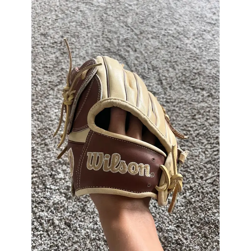 Left Handed Throw Wilson A2000 1799 12.75