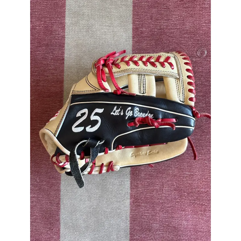 44 Pro RH Infield Signature Series Baseball Glove 11.5" (Used)