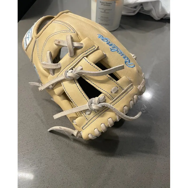 Rawlings 11.5 brand new infielders glove