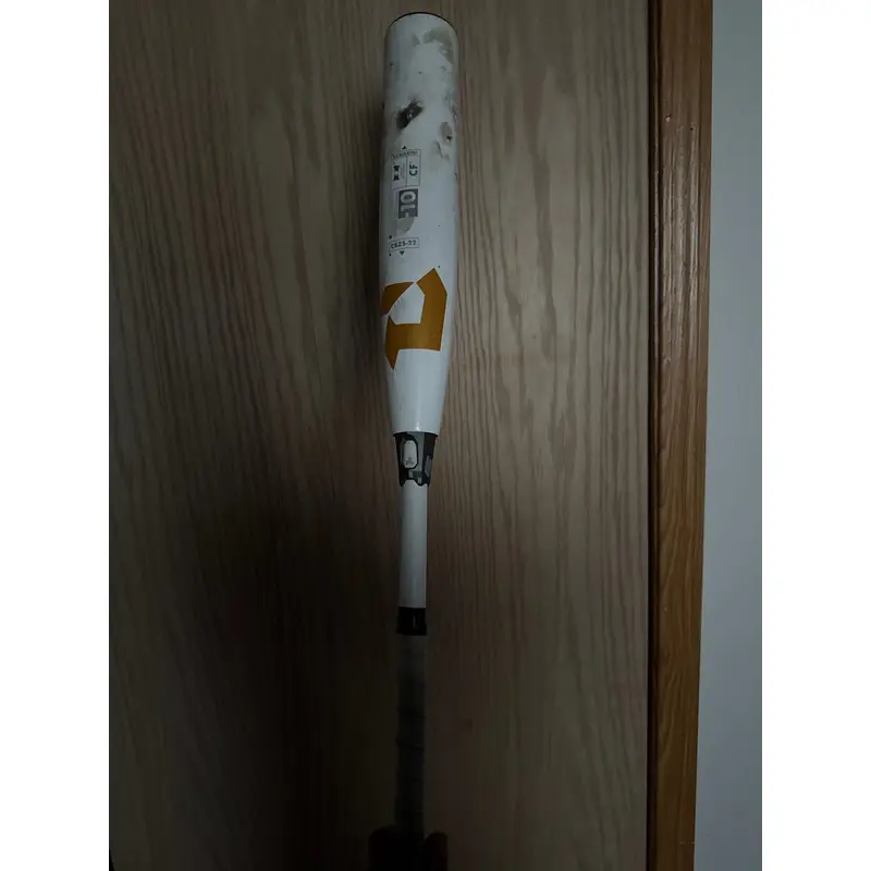 2022 DeMarini CF USSSA Certified Bat (-10) Maple Composite 28 oz 31" (Used)