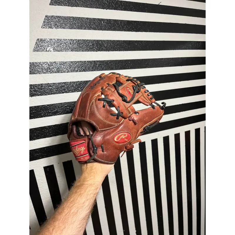 Rawlings heart of the hide 11.25 infield baseball glove