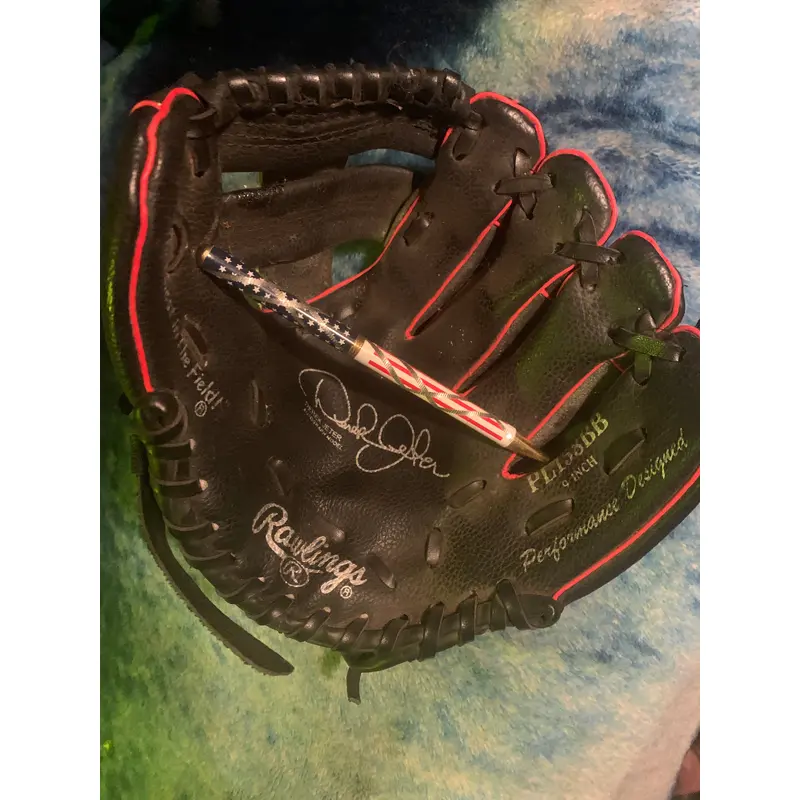 Used Rawlings PL158BB Derek Jeter Autograph Model Glove