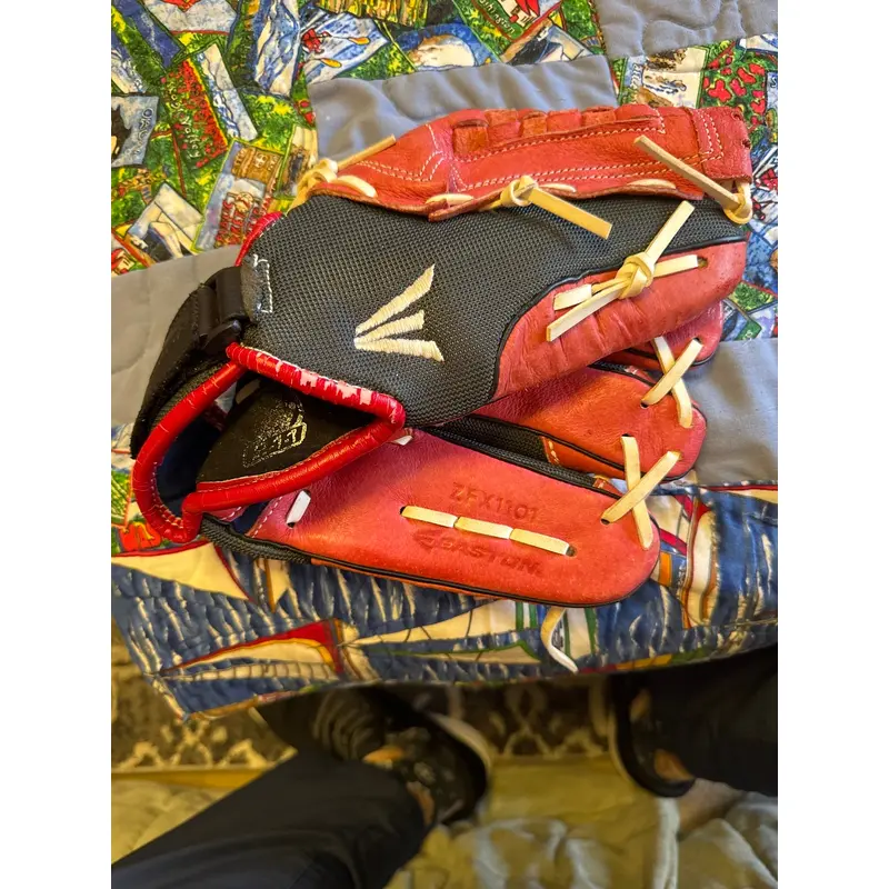 Easton Z-Flex Baseball Glove 11" (Used)