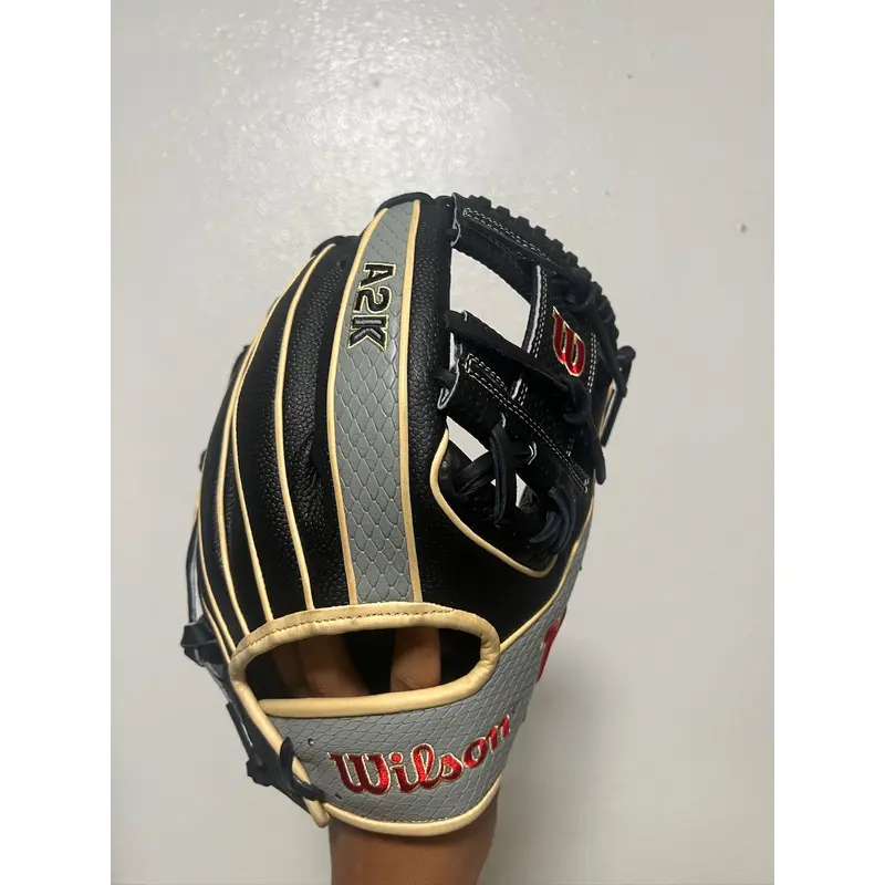 2024 Wilson Right Hand Throw Infield A2K Baseball Glove 11.5" (New)