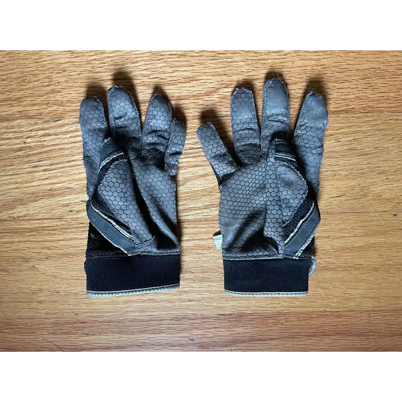 YOUTH Used XS Mizuno Batting Gloves