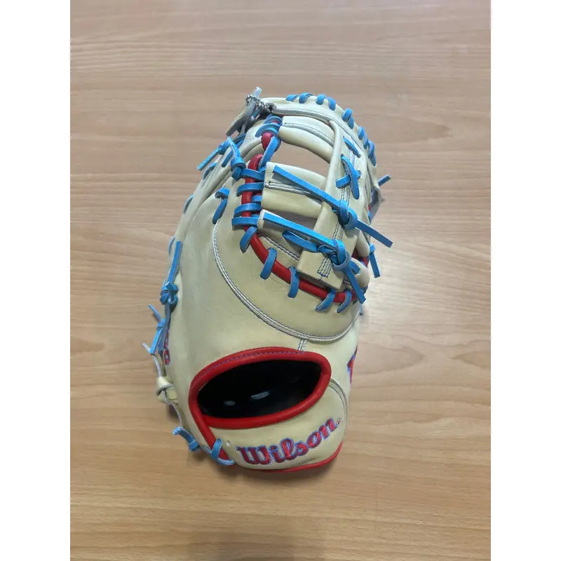 2025 Wilson Right Hand Throw First Base Baseball Glove 12.5" (New)