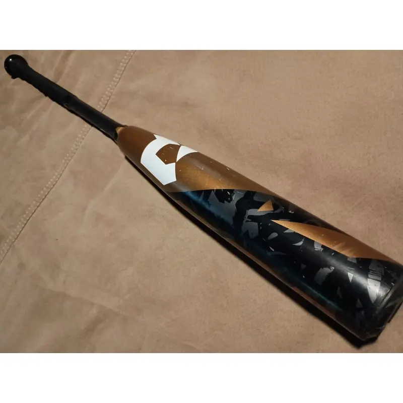 USED 2022 DeMarini Zoa 31/26 (-5) 2 5/8" USSSA Composite Baseball Bat WTDXZB5-22