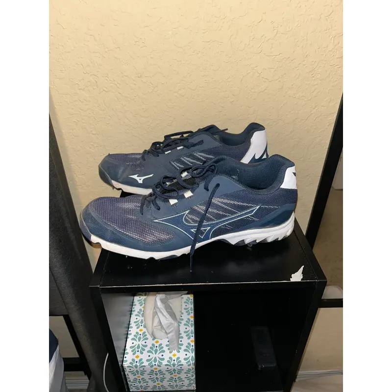 blue mizuno metal baseball cleats