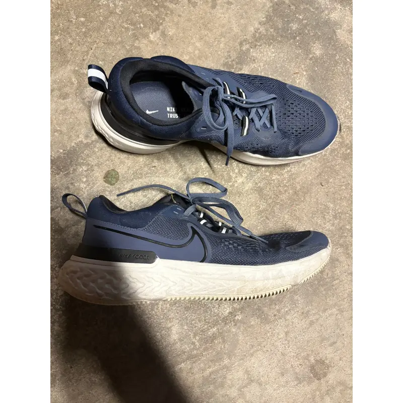 Blue Unisex Youth Size M 8.5 (W 9.5) Nike Shoes (Used)