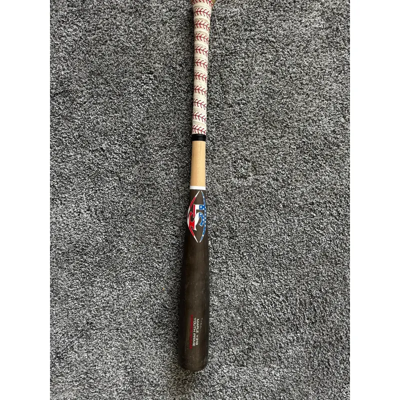 Louisville Slugger Maple 26 oz 29" (Used) Bat