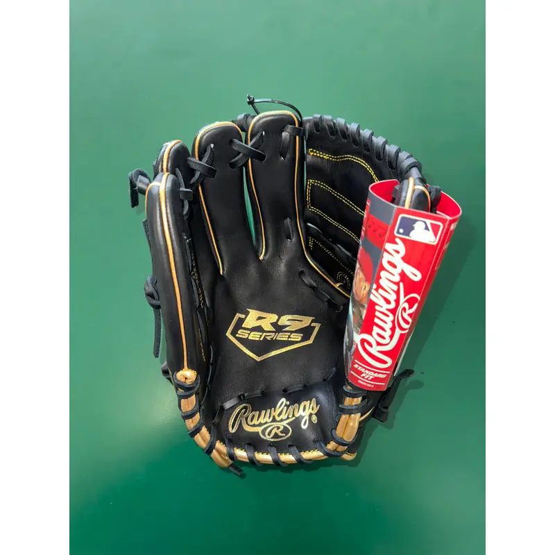 New Rawlings Left Hand Throw R9 Baseball Glove 12"