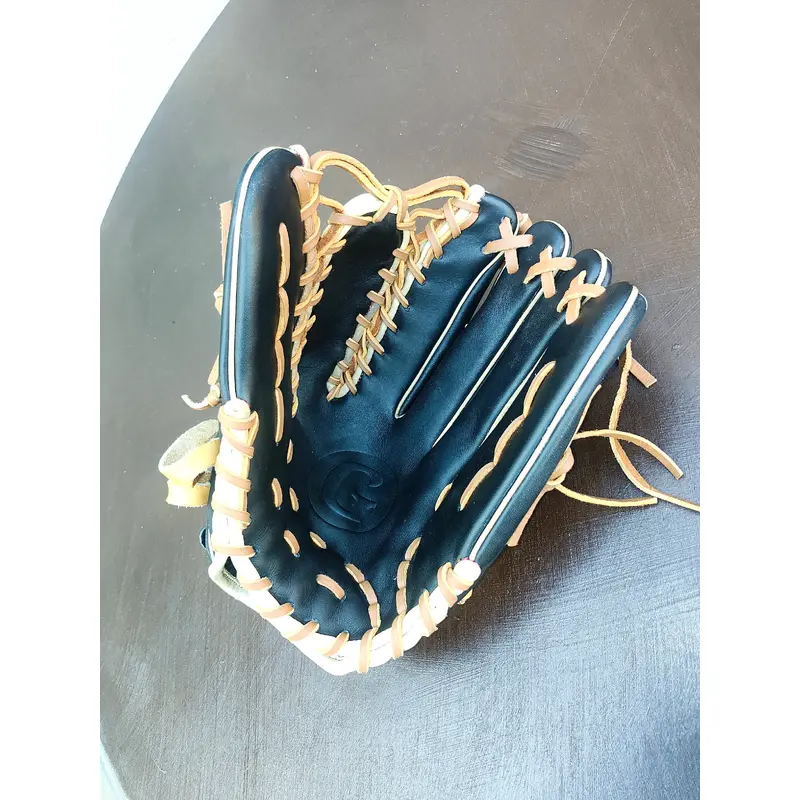 12.75 trapeze Grace company glove