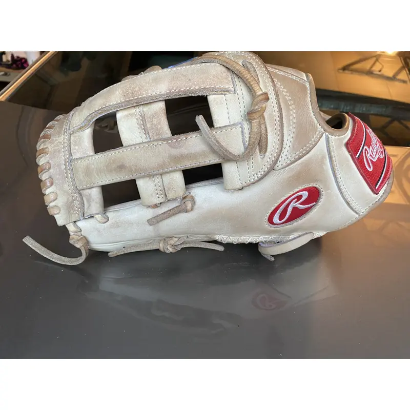 2023 Outfield LH Rawlings Heart of the Hide Baseball Glove 13" (Used)