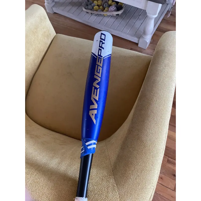 AXE USSSA Certified Avenge Pro (-8) Composite 23 oz 31" (Used)