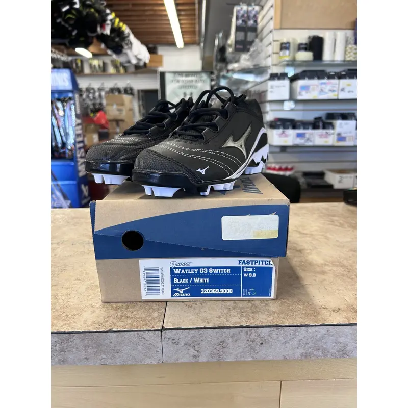 Black New Size 9.0 (Women's 10) Adult Men's Mizuno Low Top Molded Cleats