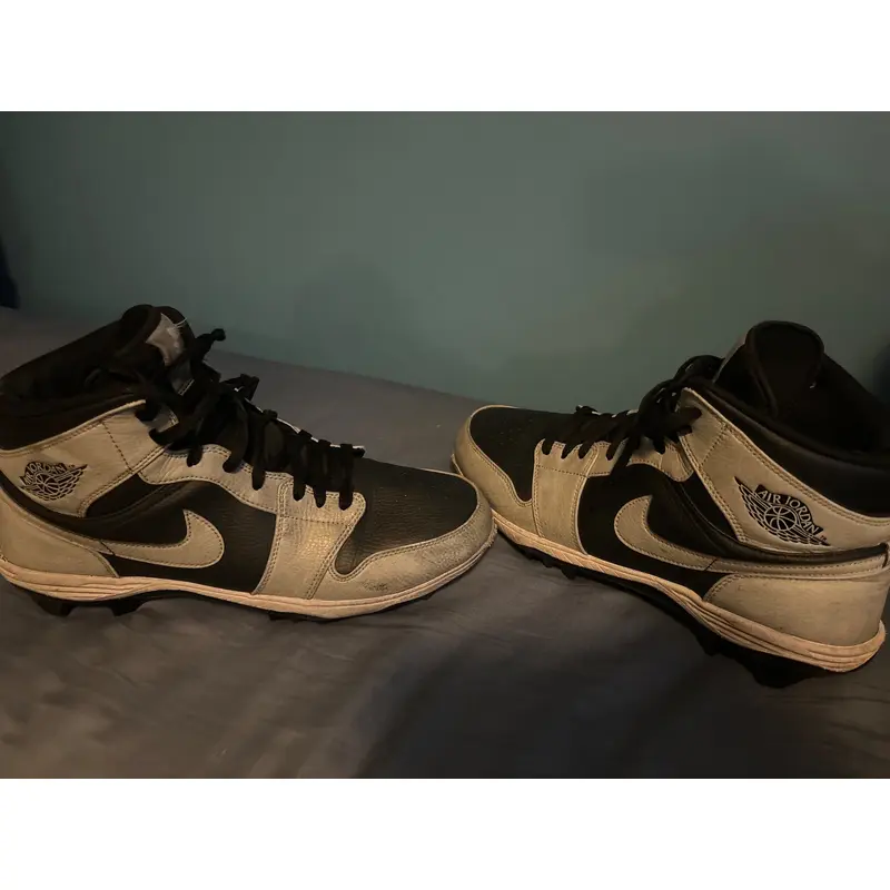Jordan Baseball/Football Molded Cleats Size 12