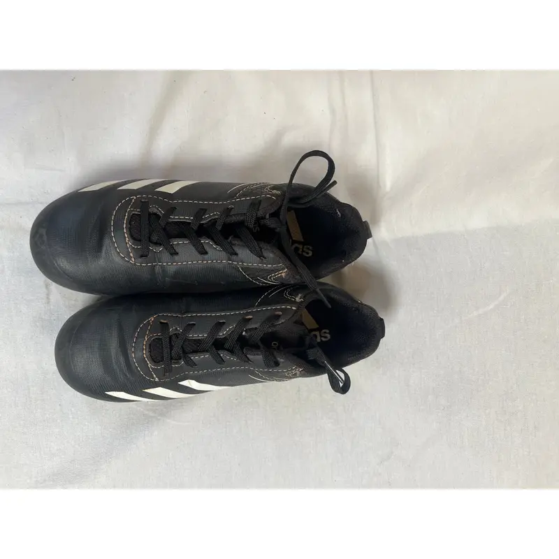 Black Kid's 1Y Youth Adidas (Used)