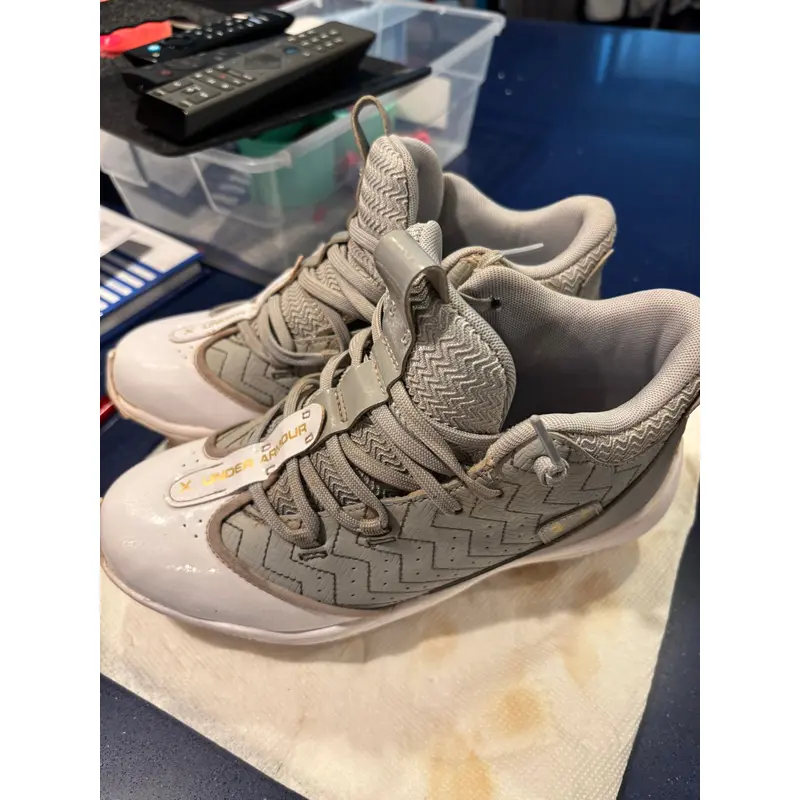 Kid's  Youth Under Armour Harper (Used) 5.5Y