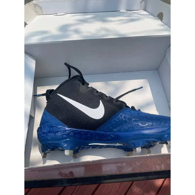 Brand New Nike force zoom trout 5 pro