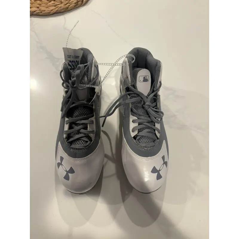 White Kid's Size M 5.5 (W 6.5) Youth Under Armour High Top (New)
