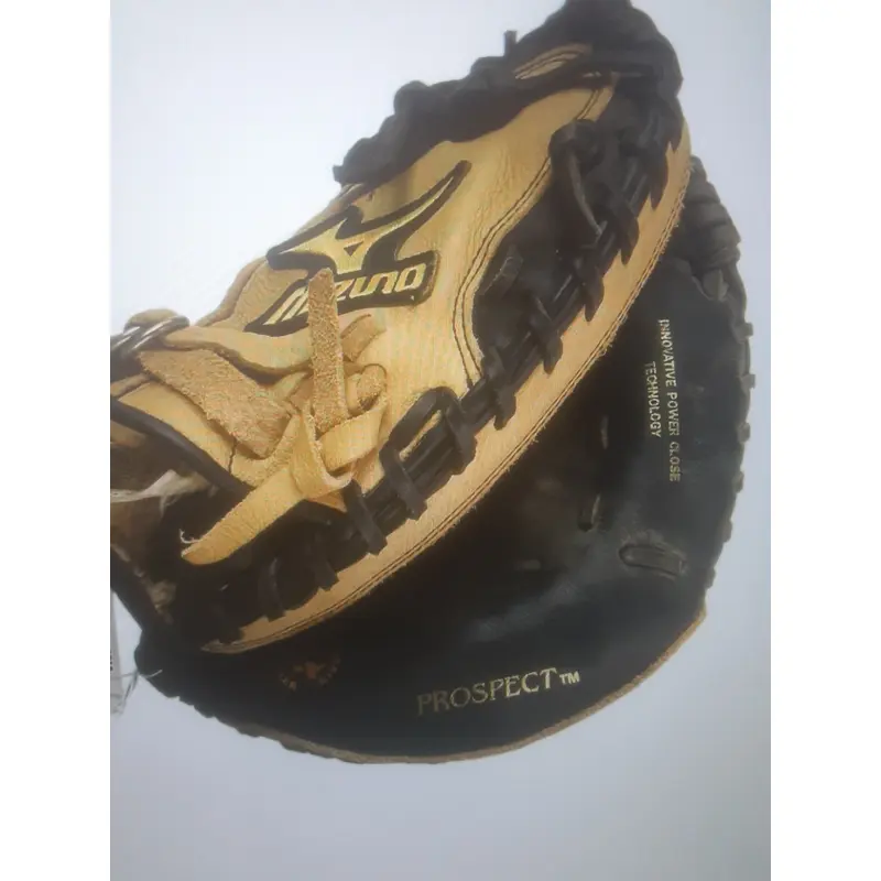 Used Mizuno Right Hand Throw Catcher's Prospect Baseball Glove 32.5"