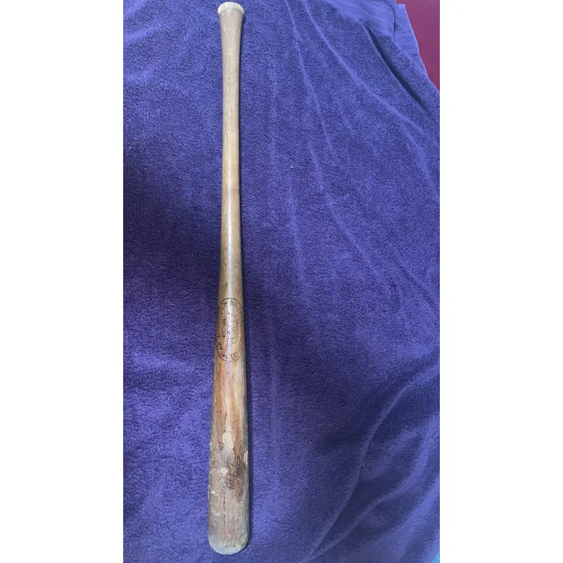 Hillerich & Bradsby co Lou Gehrig Model Bat