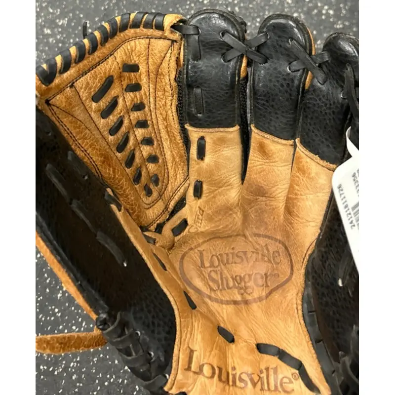 Louisville Slugger Right Hand Throw Infield GENB1200 Baseball Glove 12" (Used)