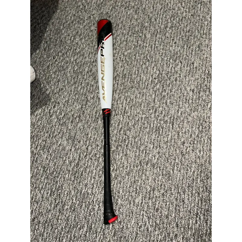 Used AXE USSSA Certified Composite 27 oz 32" Avenge Pro Bat