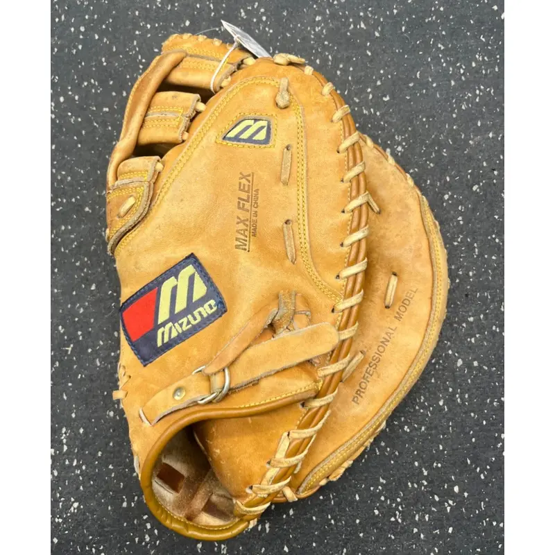 Mizuno Right Hand Throw First Base MZC 25 Baseball Glove 13" (Used)