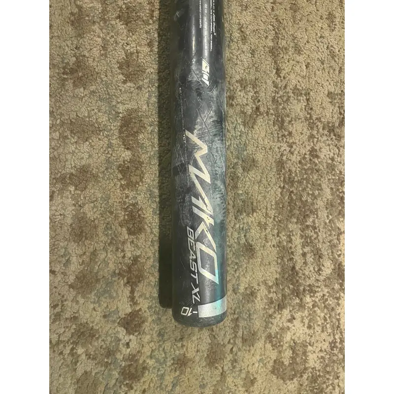 2017 Easton Composite 22 oz 32" (Used) Mako Beast Bat