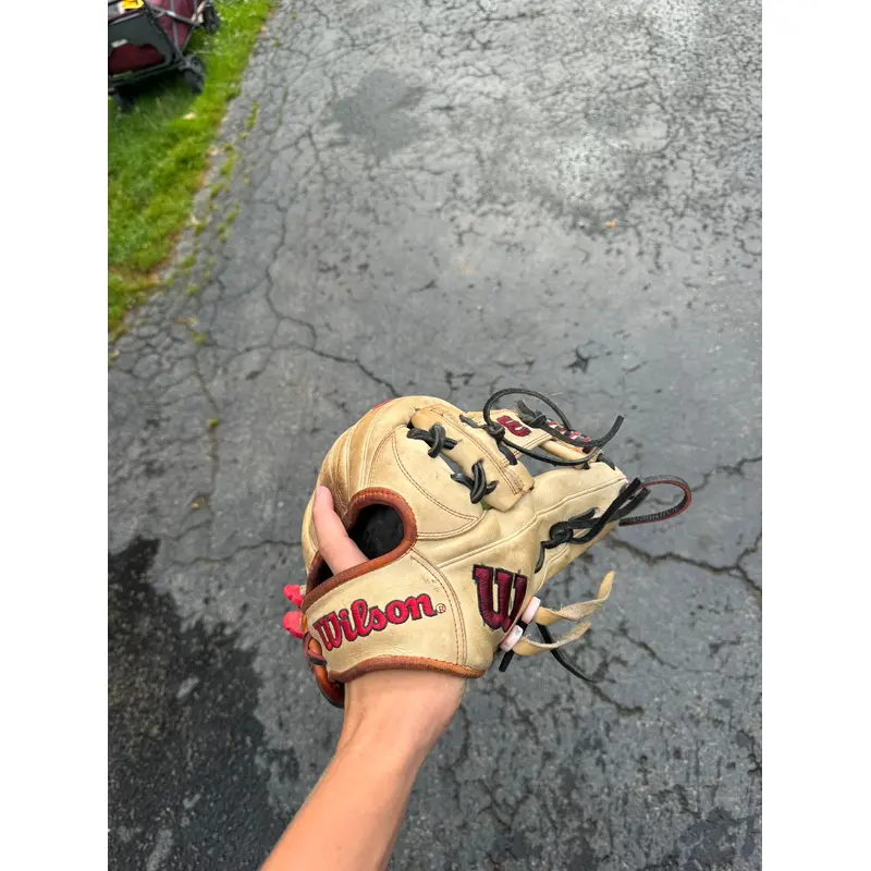 Used 2020 Infield 11.75" A2000 Baseball Glove