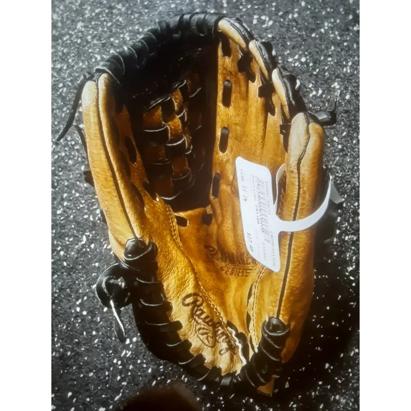 Rawlings Right Hand Throw Infield PM11RB Baseball Glove 11"