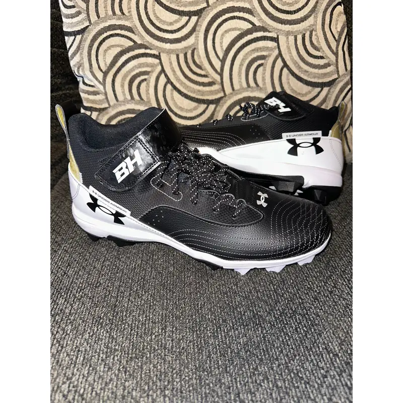 Under Armour Harper 7 Mid RM Sz12 mens baseball cleats
