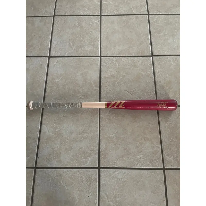 Marucci AM22 Maple Bat  Maple 22.5 oz 30" (Used)